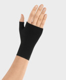 Gauntlet with thumb stub, colour black pepper