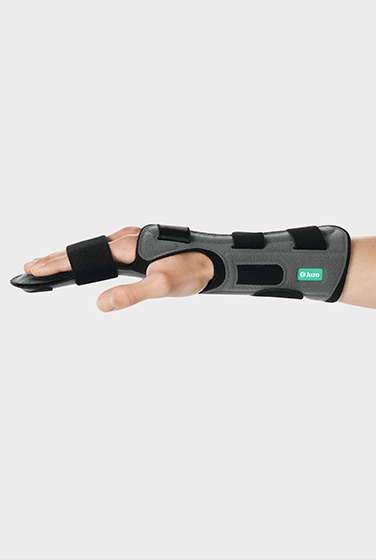 Palmar Xtec Digitus - side view Right arm with Palmar Xtec Digitus wrist orthosis – side view (thumb)