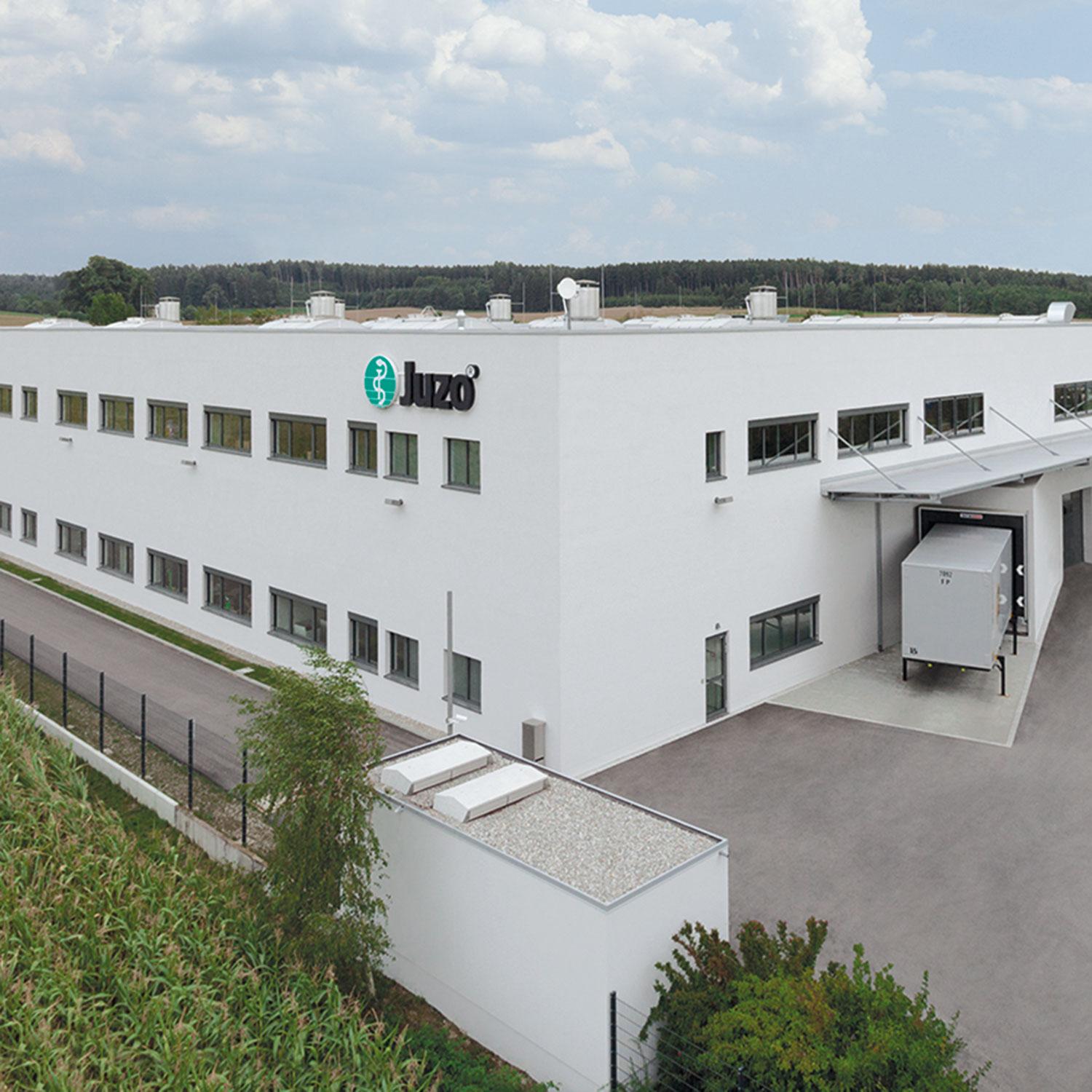 Het bedrijfsgebouw van Juzo in de Industriestraße