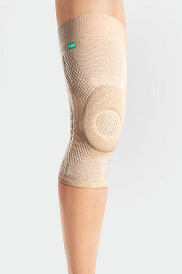 Genu Xtra-Wide Beige Knee with JuzoFlex Genu-Wide in colour Beige